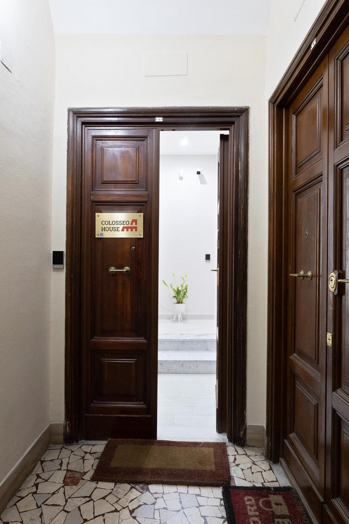 Colosseo House Рим Екстер'єр фото